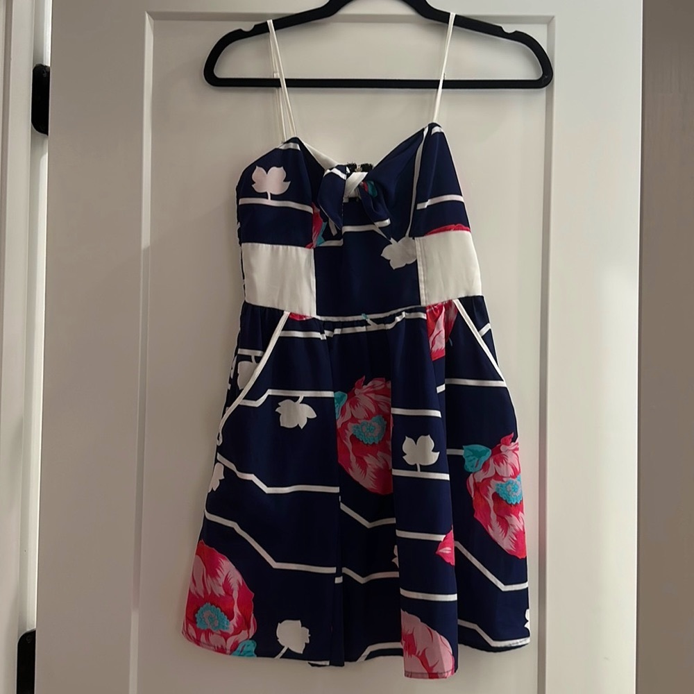 Yumi Kim Mini Dress w Pockets and Smocking size small